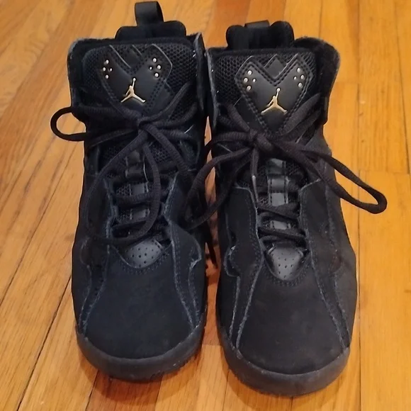 Nike Jordan Jumpman True Flight 4Y Basketball Shoes - Picture 2 of 6